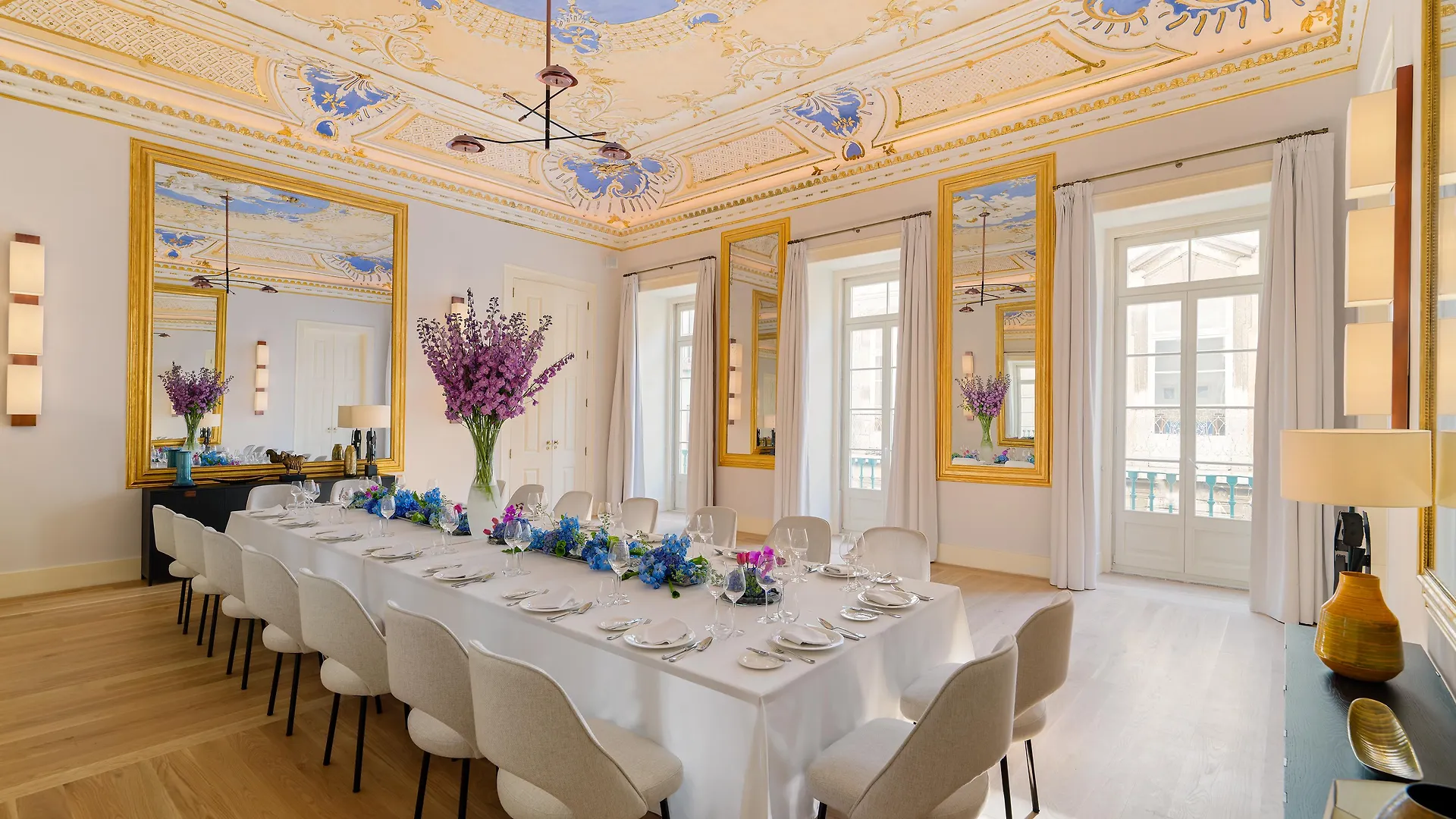 The One Palacio Da Anunciada Lisbon Hotel